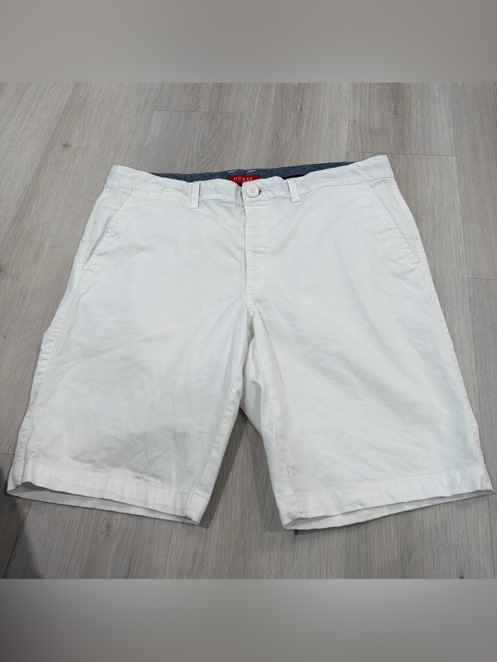 GUESS Men's White Casual Flat Front Shorts